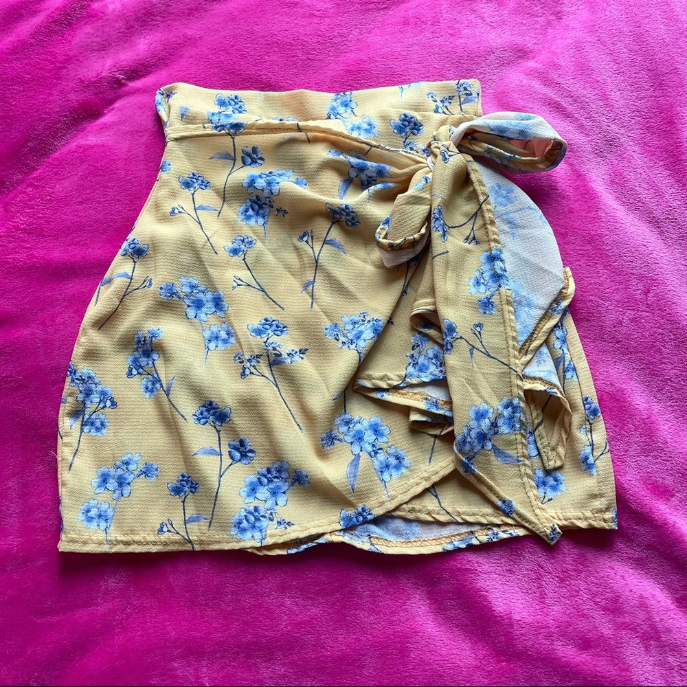 PLT Yellow Flower Kimono Skirt